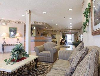 Microtel & 3* Raton
